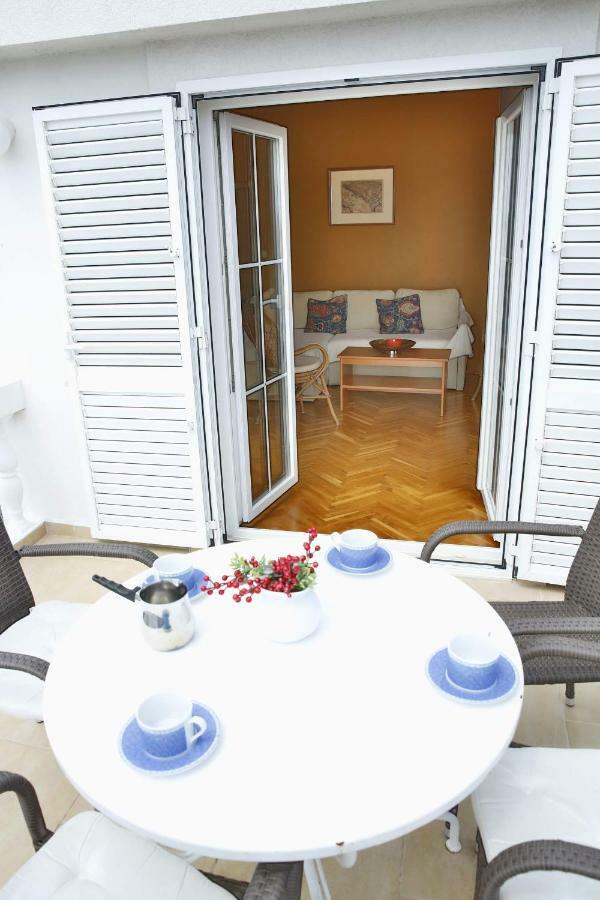 Apartment And Rooms Villa Kolonada Vodice Zewnętrze zdjęcie